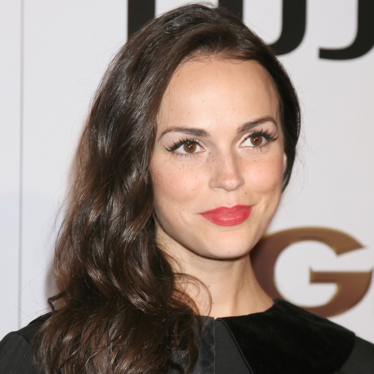 Erin Cahill